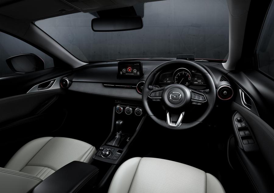 Торпедо Mazda CX-3 2018 года  (JP) (фото 6 из 6)